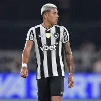 Matheus Martins irrita torcida do Botafogo com diversos erros e tem titularidade questionada