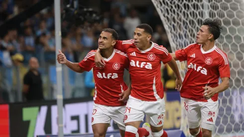 Jogadores do Internacional celebram gol. Foto: Ricardo Duarte/Internacional.