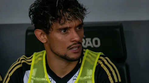 Scarpa iniciou no banco e Cuca explicou