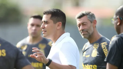 SP – SANTOS – 07/01/2025 – SANTOS, TREINO – Pedro Martins CEO do Santos durante treino no Centro de Treinamento CT Rei Pele, nesta terca feira (07).