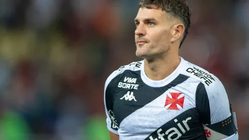 Vegetti será mantido como titular do Vasco diante do Lanús-ARG