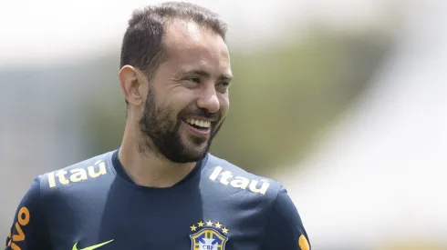 Everton Ribeiro está na mira – Foto: Lucas Figueiredo/CBF.