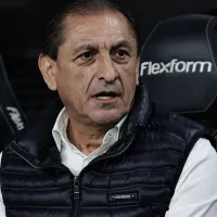 Ramón Díaz é sondado pelo Santos e diretoria enfrenta problema para negociar com o treinador