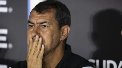 Fábio Carille segue pressionado no Vasco após empate na Sul-Americana – Foto: Jorge Rodrigues/AGIF