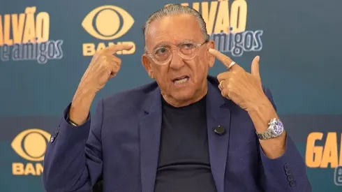 Narrador deu a sua opinião – Foto: Reprodução/TV Bandeirantes.