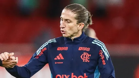 Filipe Luís tem decisão sobre Matheus Gonçalves