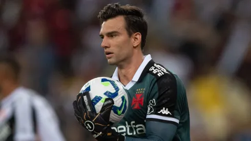 Léo Jardim ainda não aceitou a proposta pela renovação