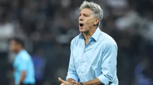 Renato Gaúcho, treinador do Fluminense perdeu a paciência com a arbitragem e em coletiva desabafou sobre lance que não foi marcado em Arias