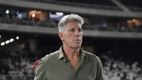 RJ – RIO DE JANEIRO – 26/04/2025 – BRASILEIRO A 2025, BOTAFOGO X FLUMINENSE – Renato Gaucho tecnico do Fluminense durante partida contra o Botafogo no estadio Engenhao pelo campeonato Brasileiro A 2025. Foto: Thiago Ribeiro/AGIF