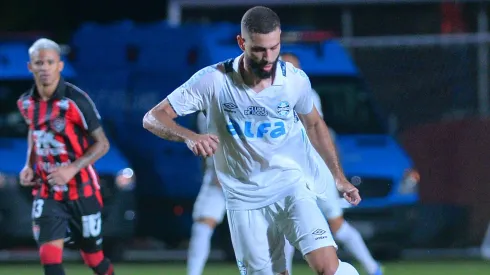 Wagner Leonardo foi bastante vaiado em seu retorno ao Barradão