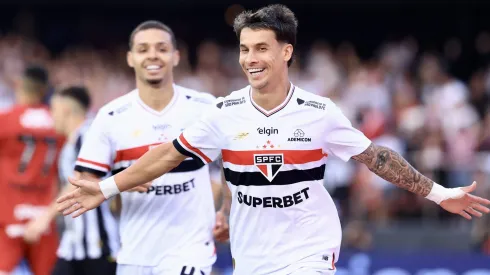 Ferreira jogador do São Paulo comemora seu gol – Foto: Marcello Zambrana/AGIF