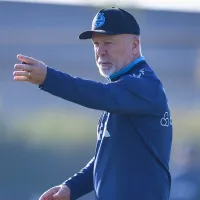 Mano Menezes elimina filosofia de Quinteros e deixa o Grêmio com estilo de jogo mais conservador