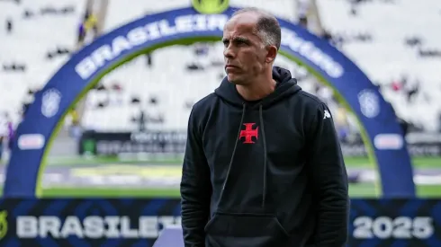 Ídolo do Vasco, Felipe Maestro irá assumir o comando técnico interinamente – Foto: Fabio Giannelli/AGIF