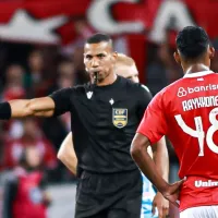 “Braço chicoteia para trás”, insiste VAR em áudio para anular gol de Raykkonen para o Internacional