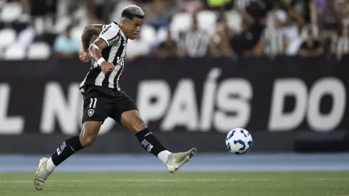 Matheus Martins, jogador do Botafogo. Foto: Jorge Rodrigues/AGIF