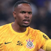 Volta de Carlos Miguel ao Corinthians para ser goleiro reserva imediato de Hugo Souza é descartada