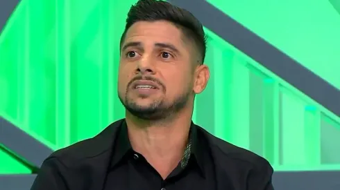 Cicinho avalia situação do Grêmio – Foto: Reprodução/SBT.