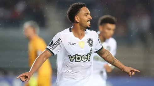 Vitinho comemora seu gol pelo Botafogo. Foto: Vitor Silva/Botafogo