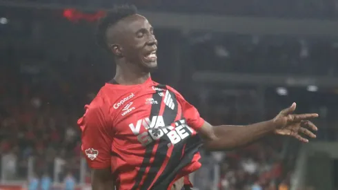 Athletico-PR x Chapecoense pela Série B