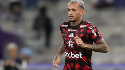 MG – BELO HORIZONTE – 04/05/2025 – BRASILEIRO A 2025, CRUZEIRO X FLAMENGO – Wesley jogador do Flamengo durante aquecimento antes da partida contra o Cruzeiro no estadio Mineirao pelo campeonato Brasileiro A 2025. Foto: Gilson Lobo/AGIF