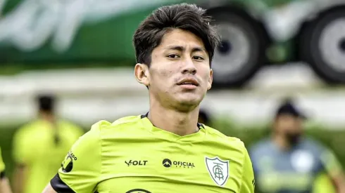 Miguelito, meia boliviano do Santos emprestado ao América-MG