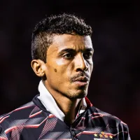 Atitude de Luiz Gustavo com Zubeldía após questão de saúde divide torcida do São Paulo