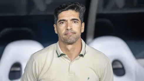 Abel Ferreira técnico do Palmeiras durante partida contra o Fortaleza no estádio Arena Castelão pelo campeonato Brasileiro A 2025.