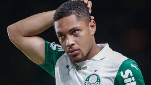 Vitor Roque em ação pelo Palmeiras – Foto: Rafael Vieira/AGIF