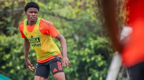 Weimar, zagueiro da categoria de base Sub-20 do Bragantino, é convocado pela segunda vez pela Seleção da Colômbia