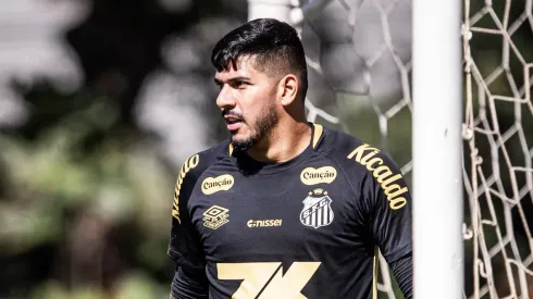 João Paulo perdeu espaço na Vila e pode ser envolvido em negociação