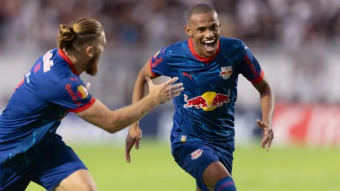 Jhon Jhon, destaque do Bragantino reencontra neste domingo ex-companheiros do Palmeiras e deve aplicar com gosto a famosa lei do ex para alegria da Massa Bruta