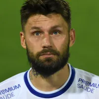 Rafael Sobis admira a nova Toca do Cruzeiro, exalta a evolução do clube e garante: “Voltarei mais vezes”