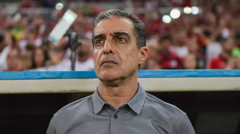 Renato Paiva, técnico do Botafogo, durante partida contra o Flamengo no estádio Maracanã pelo Campeonato Brasileiro