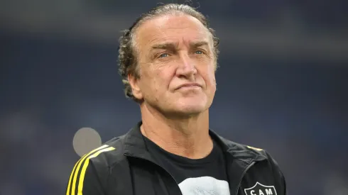 MG – BELO HORIZONTE – 18/05/2025 – BRASILEIRO A 2025, CRUZEIRO X ATLETICO-MG – Cuca tecnico do Atletico-MG durante partida contra o Cruzeiro no estadio Mineirao pelo campeonato Brasileiro A 2025. Foto: Gilson Lobo/AGIF