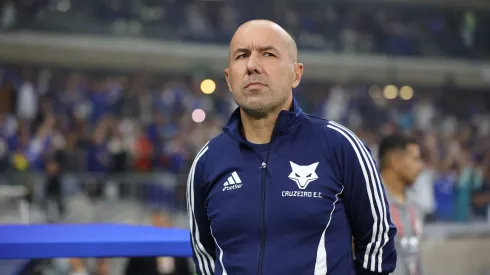 Leonardo Jardim foi exaltado pelos torcedores do Cruzeiro. Foto: Gilson Lobo/AGIF