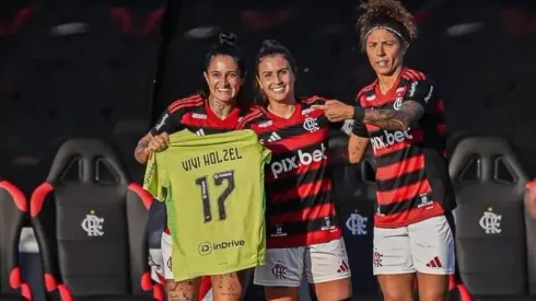 Vivi Holzel foi homenageada por companheiras da sua equipe. Foto: Paula Reis/CRF