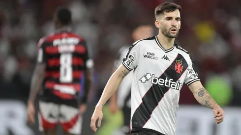 Benjamín Garré perdeu espaço no Vasco após chegada de Diniz – Foto: Jorge Rodrigues/AGIF
