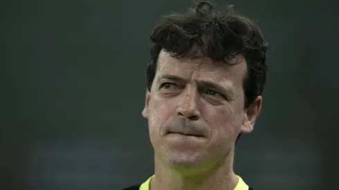 RJ – RIO DE JANEIRO – 24/05/2025 – BRASILEIRO A 2025, FLUMINENSE X VASCO – Fernando Diniz tecnico do Vasco durante partida contra o Fluminense no estadio Maracana pelo campeonato Brasileiro A 2025. Foto: Jorge Rodrigues/AGIF