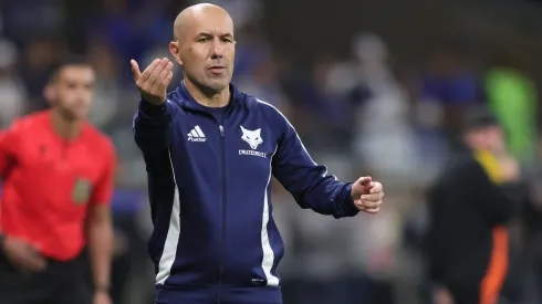 Leonardo Jardim técnico do Cruzeiro durante partida contra o Atlético-MG – Foto: Gilson Lobo/AGIF