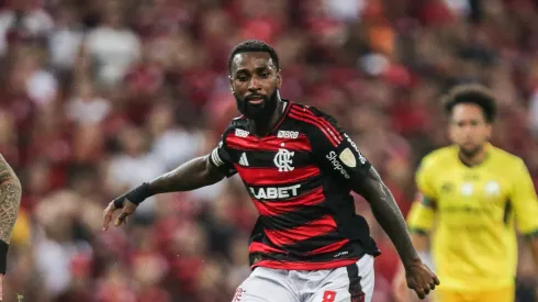 Gerson durante os 90 minutos contra o time venezuelano.