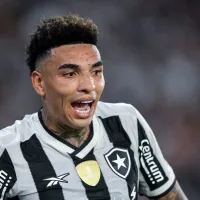 Nottingham Forest faz oferta oficial por Jair, zagueiro do Botafogo, após proposta por Igor Jesus