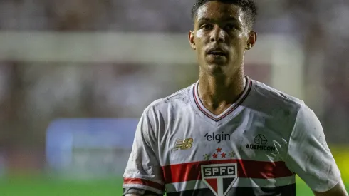 Ryan jogador do São Paulo durante partida contra o Náutico no estádio Aflitos pelo campeonato Copa Do Brasil 2025. Foto: Rafael Vieira/AGIF