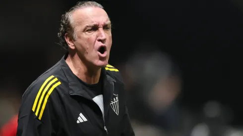 Cuca, técnico do Atletico-MG, durante partida contra o Corinthians no estadio Arena MRV pelo campeonato Brasileiro A 2025. Foto: Gilson Lobo/AGIF