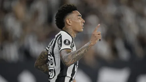 Igor Jesus, jogador do Botafogo, comemora seu gol durante partida contra a Universidad de Chile-CHI, pela CONMEBOL Libertadores. Foto: Alexandre Loureiro/AGIF.