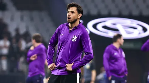 Romero jogador do Corinthians durante aquecimento antes da partida contra o Novorizontino – Foto: Fabio Giannelli/AGIF