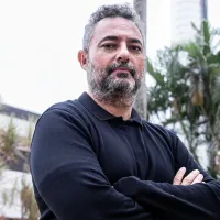 “Passam dificuldades”: Alexandre Mattos vai mexer na base do Santos e detalha recuperação de jogadores do elenco