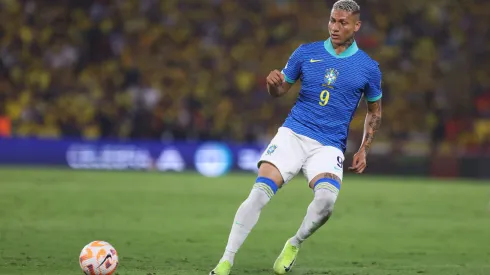GUAYAQUIL, ECUADOR – JUNE 05: Richarlison of Brazil shoots during the FIFA World Cup 2026 Qualifier match between Ecuador and Brazil at Estadio Monumental Isidro Romero Carbo on June 05, 2025 in Guayaquil, Ecuador. (Photo by Franklin Jacome/Getty Images)