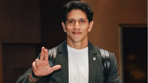 Germán Cano durante embarque do Fluminense para os Estados Unidos – Foto: Reprodução/Fluminense