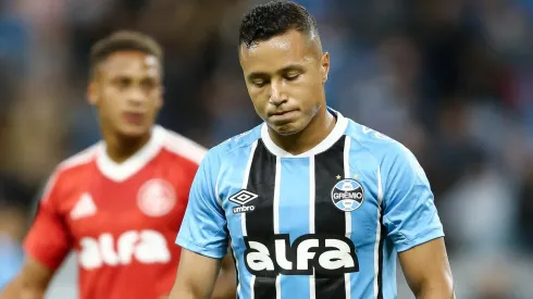 Marlon defendeu o trabalho de Mano em início conturbado no Grêmio.