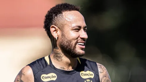 Neymar em treinamento pelo Santos. Fotos: Raul Baretta/ Santos FC.